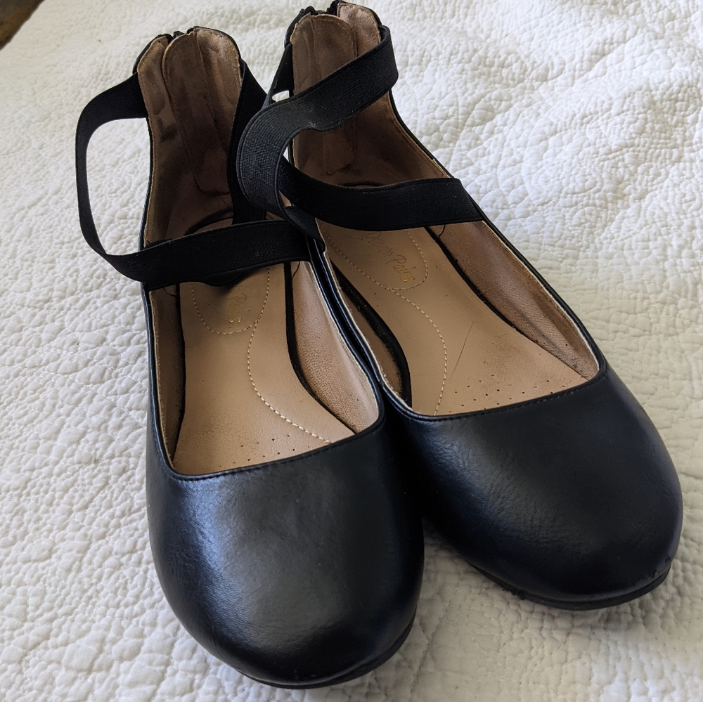 GUC Ballet Flats